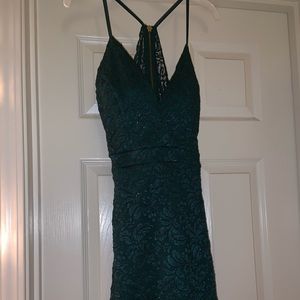Deep emerald green sparkly & short formal dress!